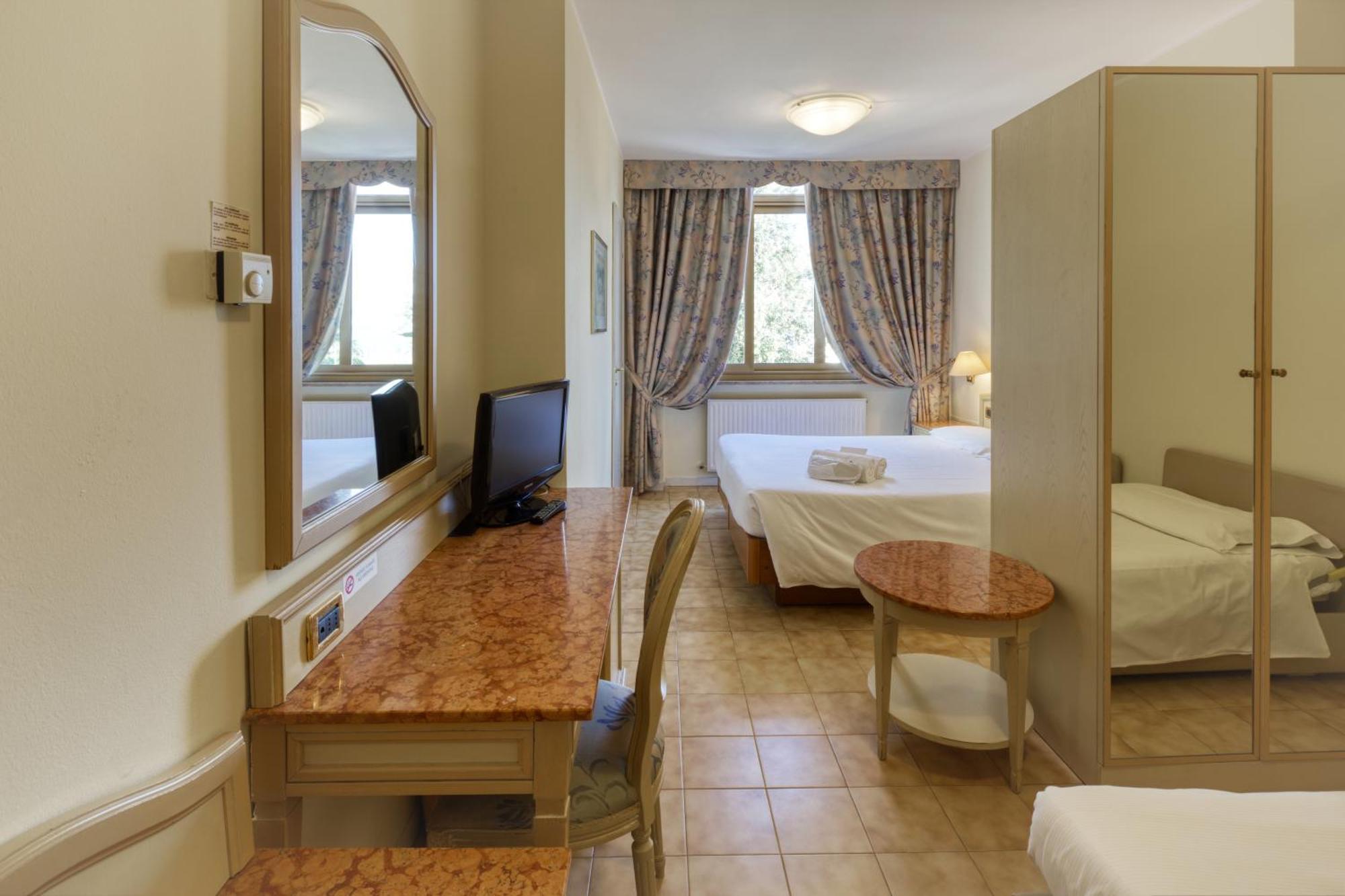 Ena Hotel Arenzano Buitenkant foto