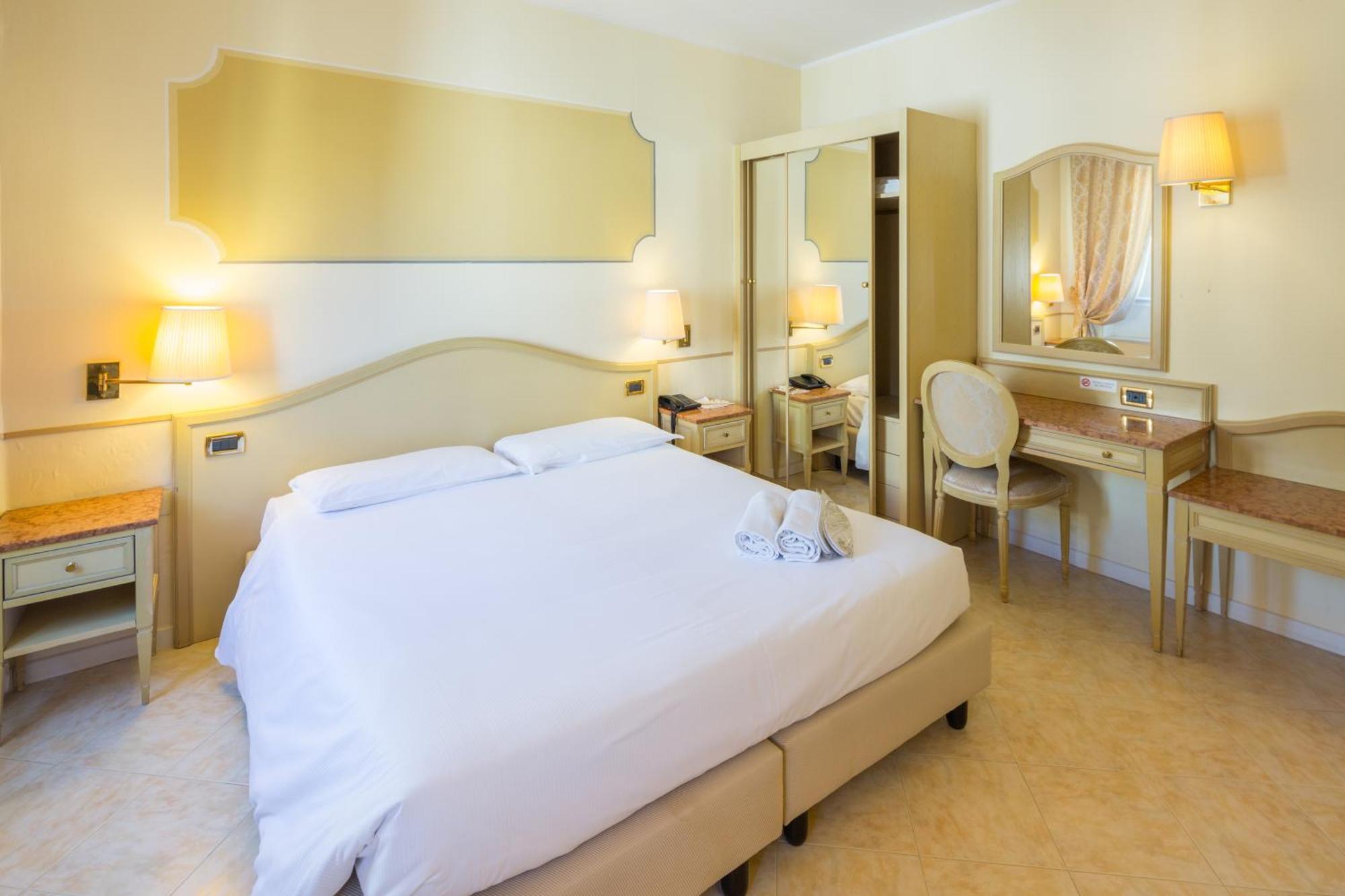 Ena Hotel Arenzano Buitenkant foto