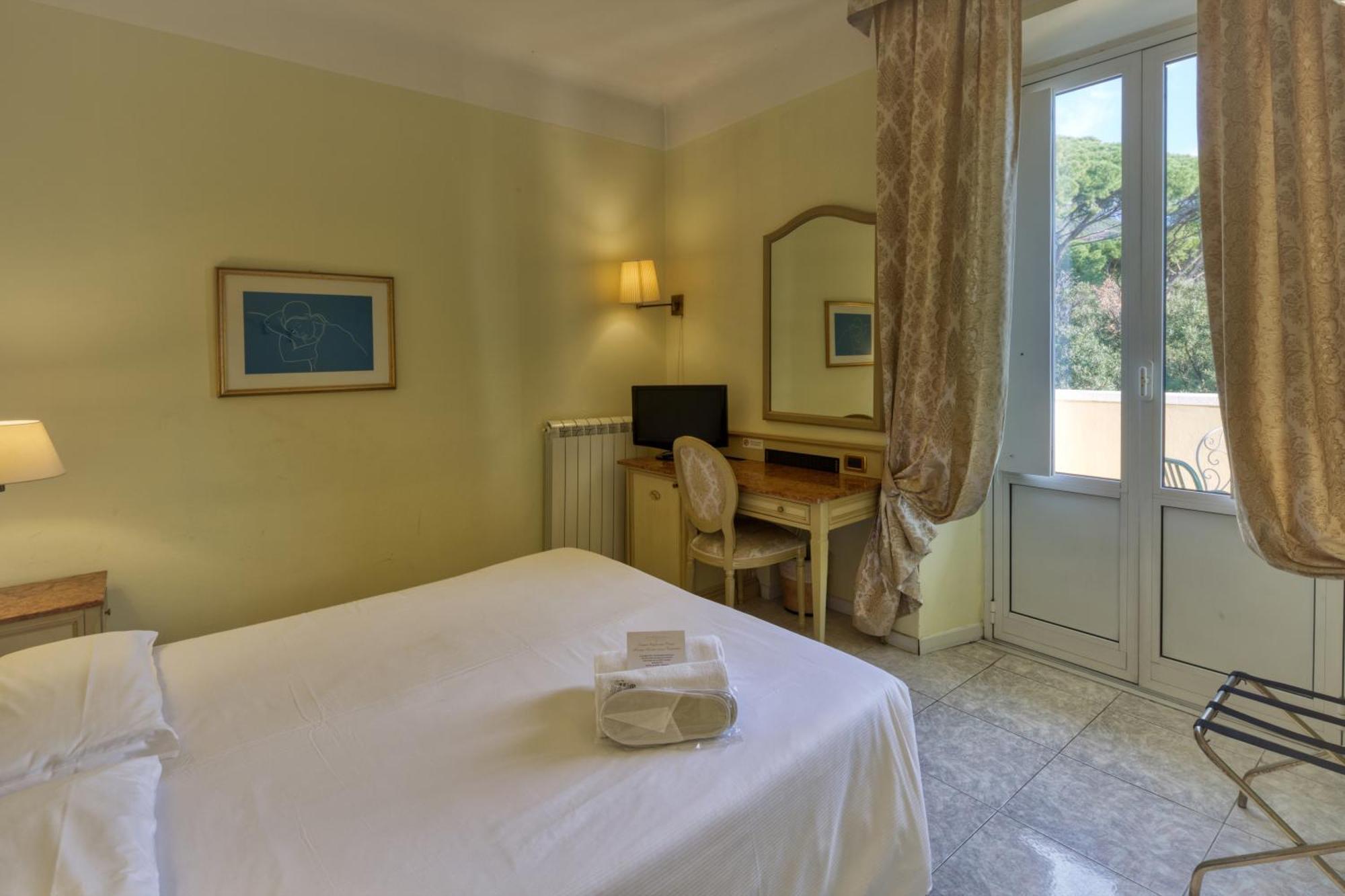 Ena Hotel Arenzano Buitenkant foto