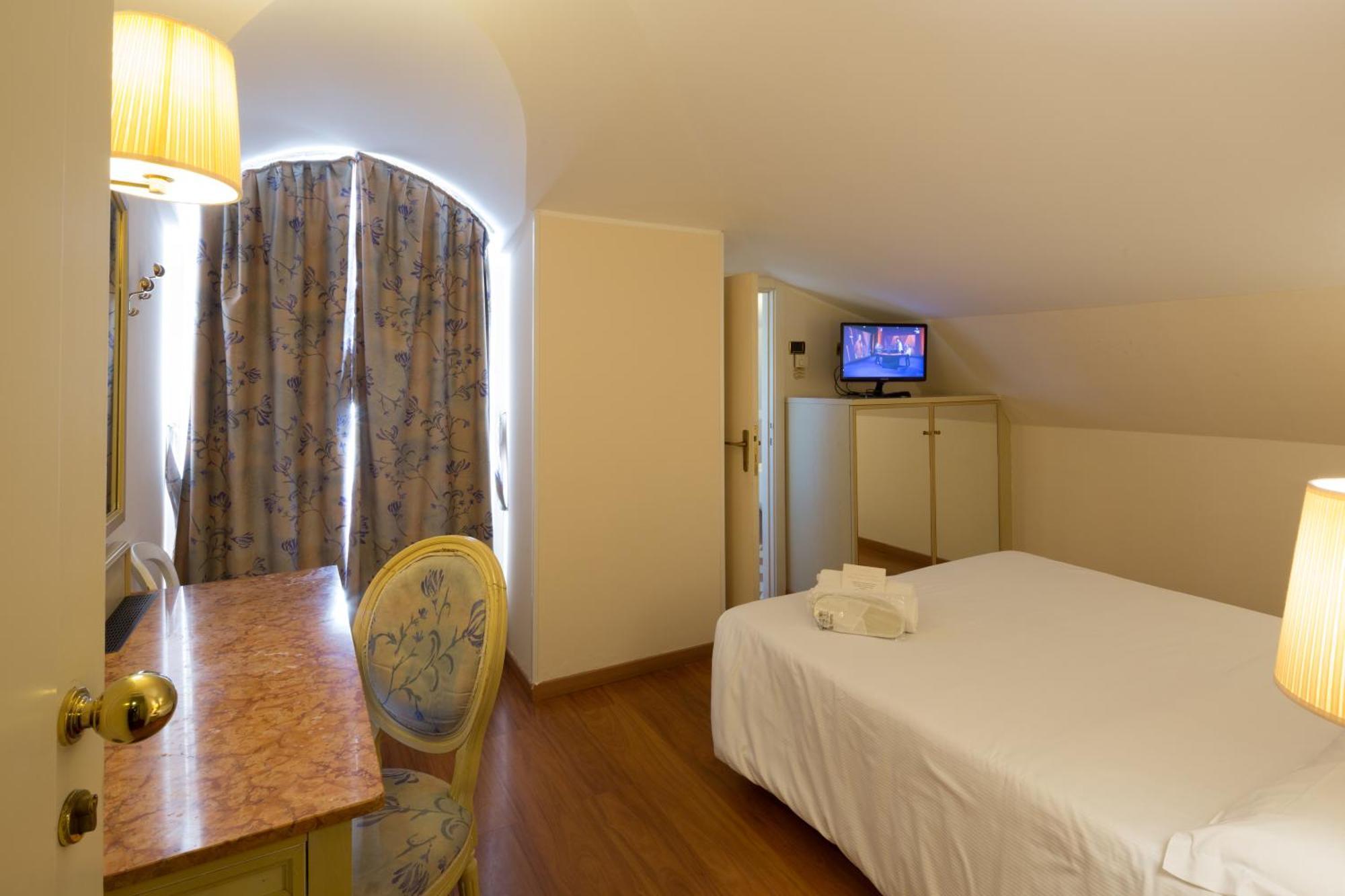 Ena Hotel Arenzano Buitenkant foto