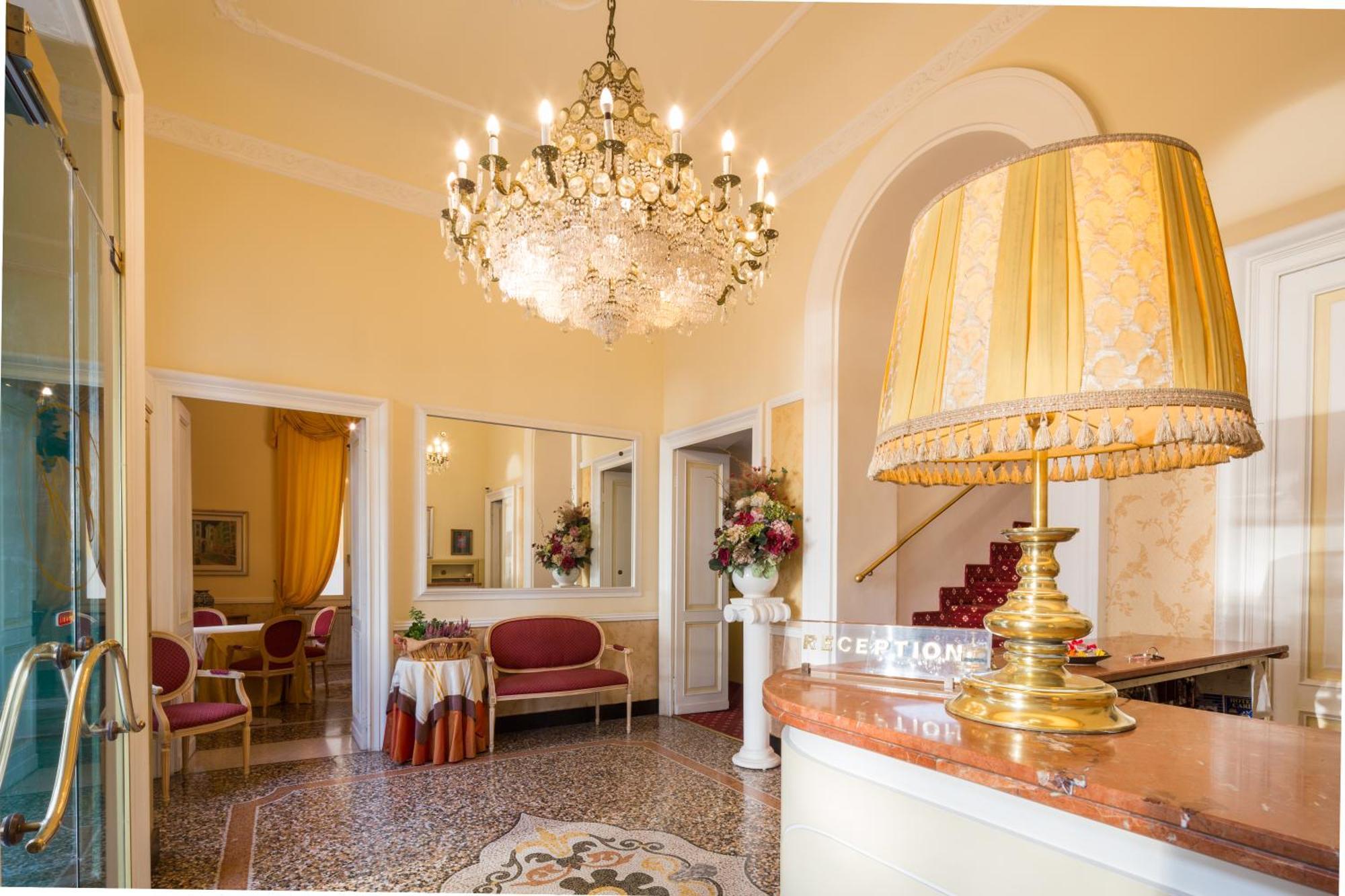 Ena Hotel Arenzano Buitenkant foto