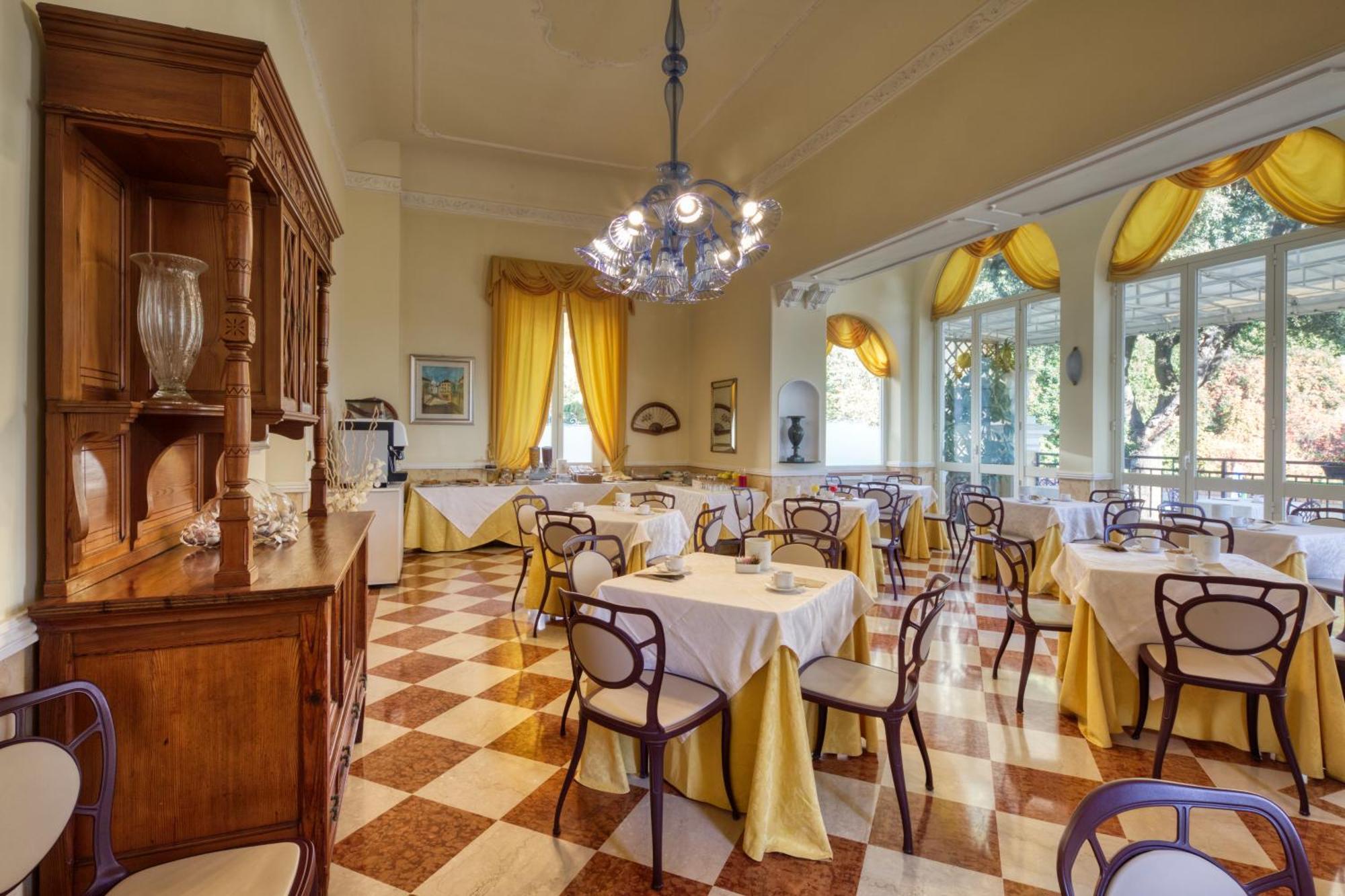 Ena Hotel Arenzano Buitenkant foto